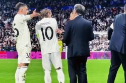 开云体育在线-法国轻取阿森纳，莫德里奇送出助攻