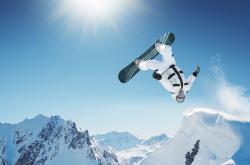 开云体育平台APP-赛道加冕，赖斯的烈焰之夜，是如何在巴林揭幕战中完成自我正名的？