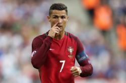 开云sport-精密仪器与狂野生灵，当韩国的手术刀遇见迪巴拉的刺绣