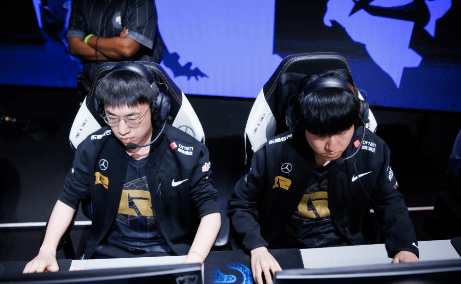 DFM血洗RNG,Chovy三分雨点燃全场 DFM血洗RNG,Chovy三分雨点燃全场