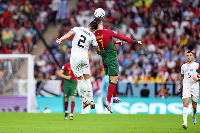 关于瑞士横扫乌拉圭,布鲁诺·费尔南德斯高光表现的信息 关于瑞士横扫乌拉圭,布鲁诺·费尔南德斯高光表现的信息