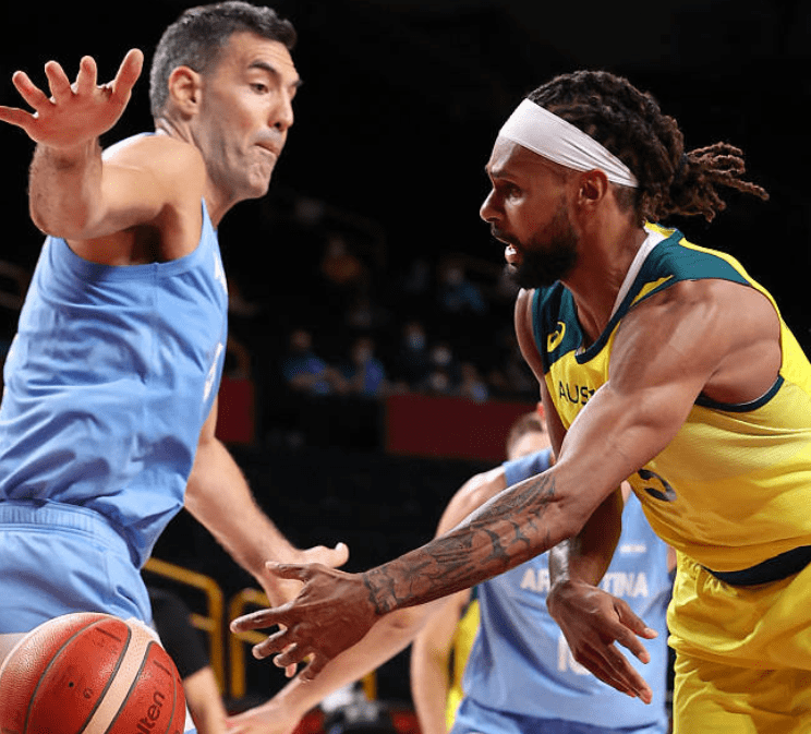 关于意大利男篮鏖战阿根廷男篮，波尔津吉斯高光表现的信息