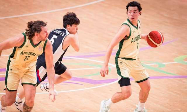 澳大利亚男篮轻取快船,保罗制霸全场 澳大利亚男篮轻取快船,保罗制霸全场