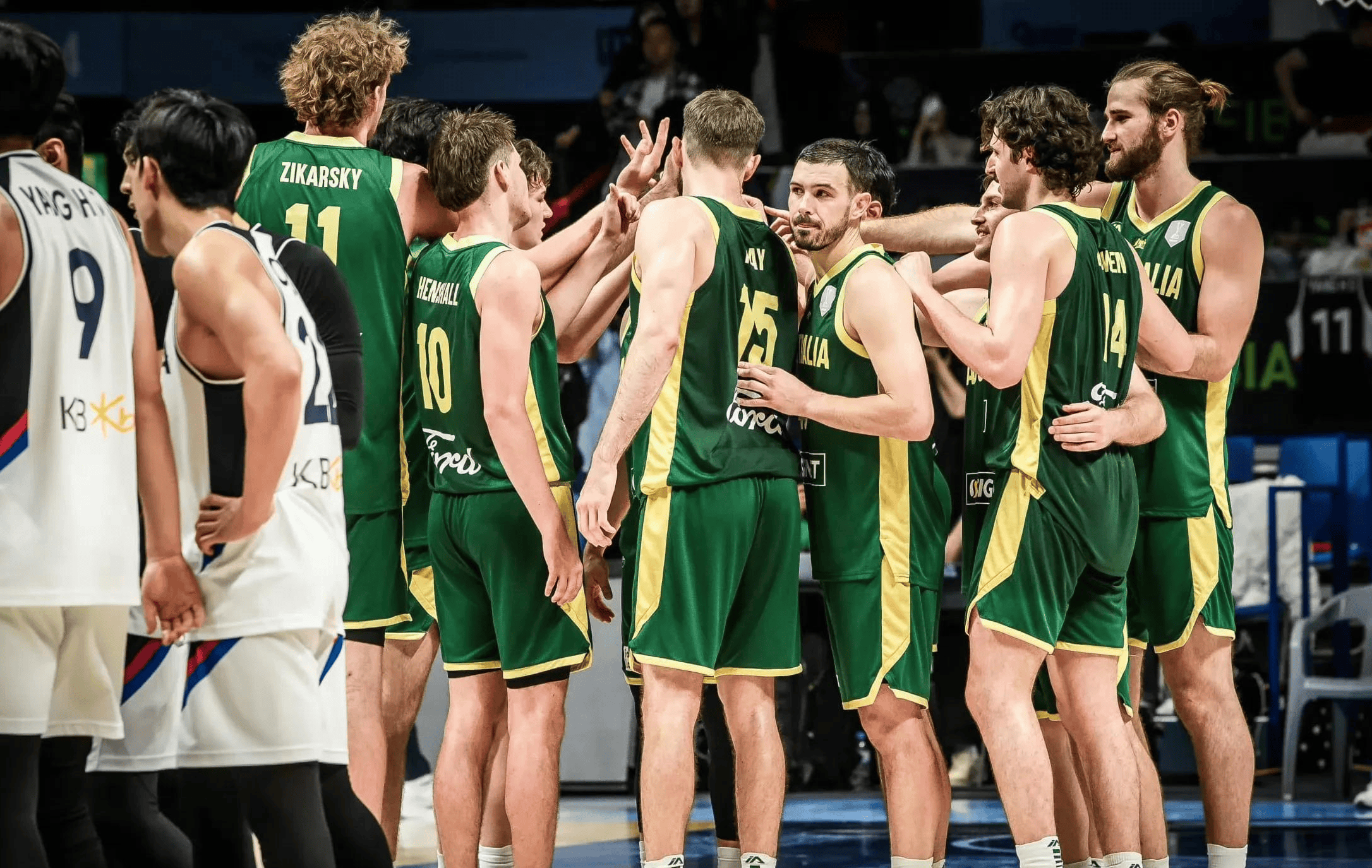 澳大利亚男篮轻取快船,保罗制霸全场 澳大利亚男篮轻取快船,保罗制霸全场