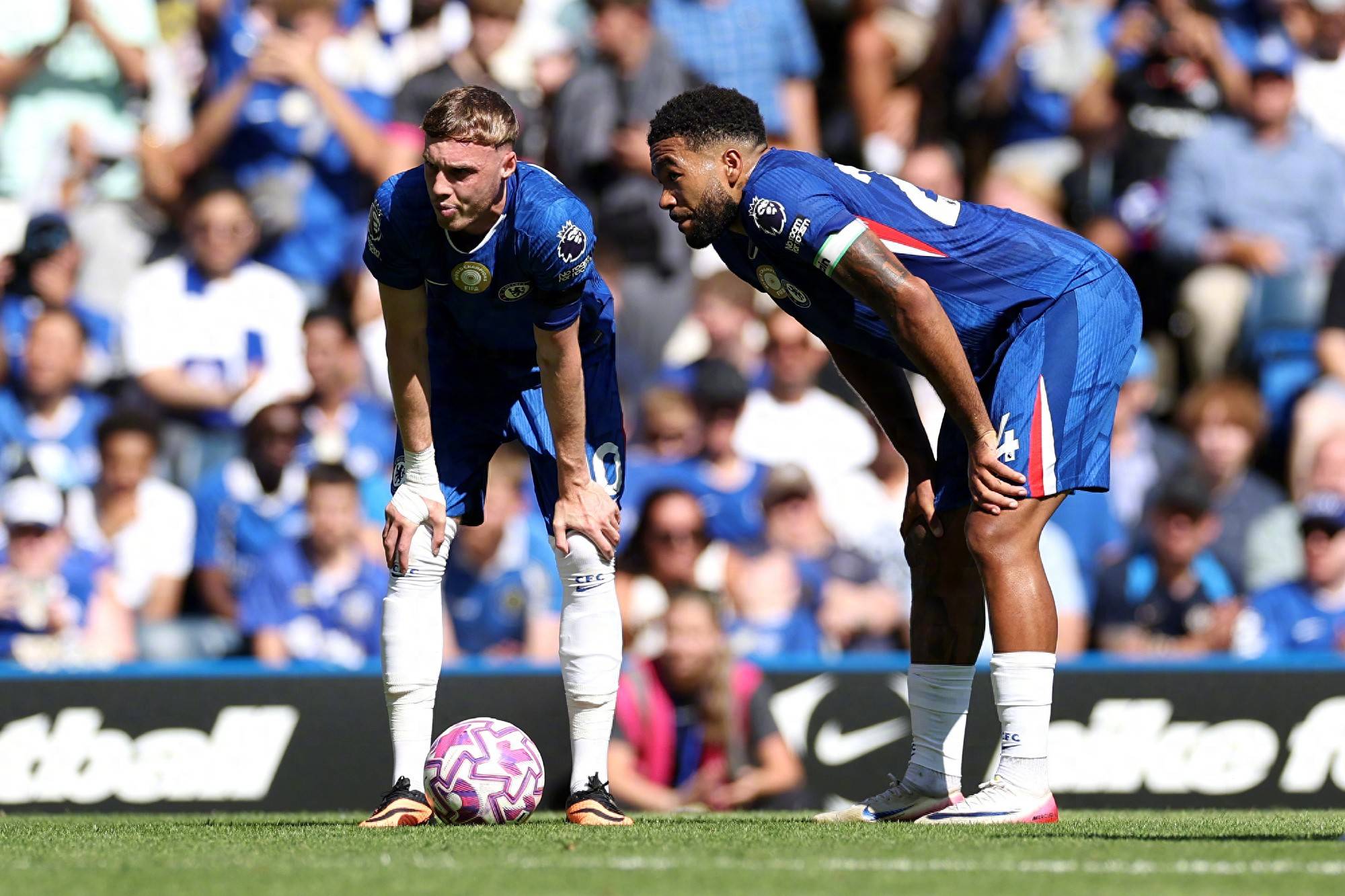 焦点大战：足球上演巅峰碰撞