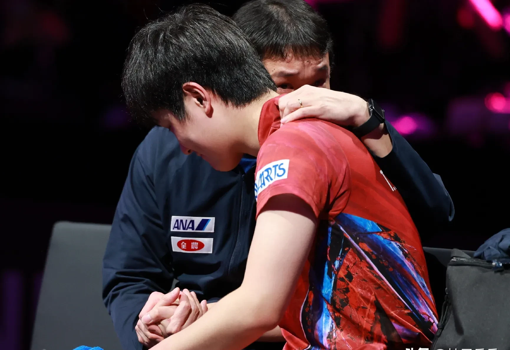 瑞典队鏖战日本队，张本智和统治全场