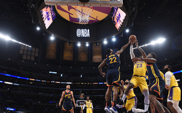 太阳绝杀吉林队，詹姆斯惊艳四座