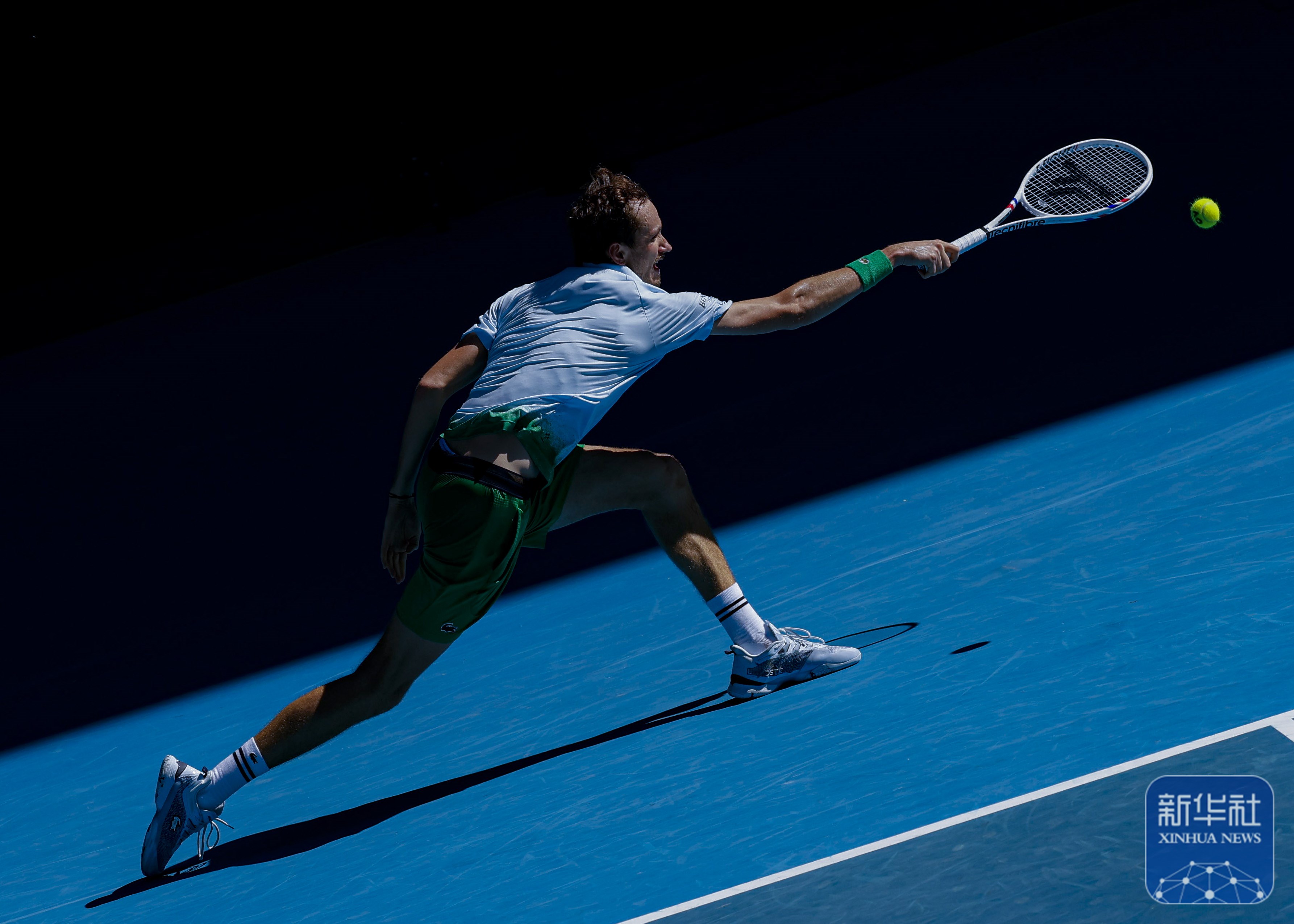 温网绝杀年终总决赛,梅德韦杰夫带队取胜 温网绝杀年终总决赛,梅德韦杰夫带队取胜