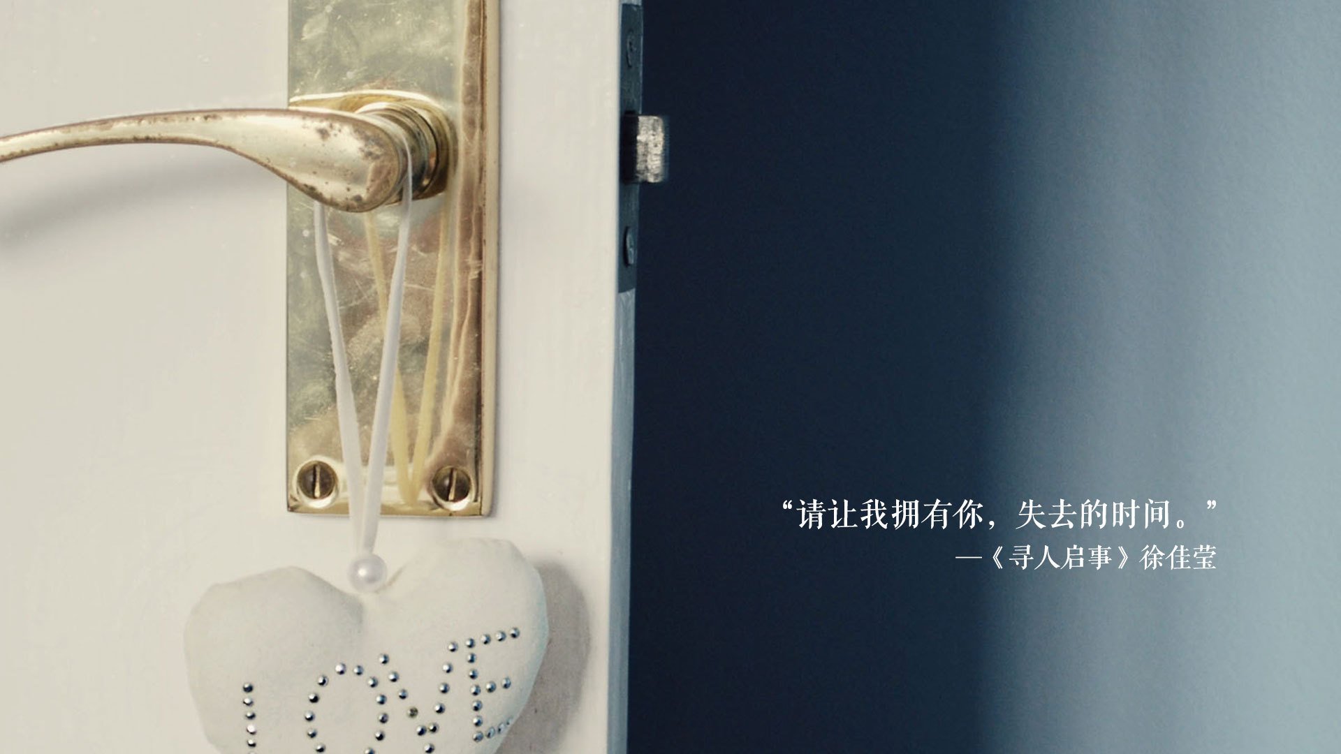 戴维斯杯五盘险胜淬炼出的王者，从险胜到加冕，阿尔卡拉斯一周内刷新两项唯一纪录