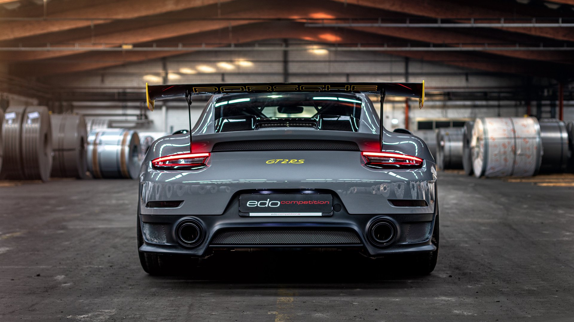 双星耀欧陆，巴萨团队风暴横扫莱比锡，萨拉赫个人秀统治安菲尔德