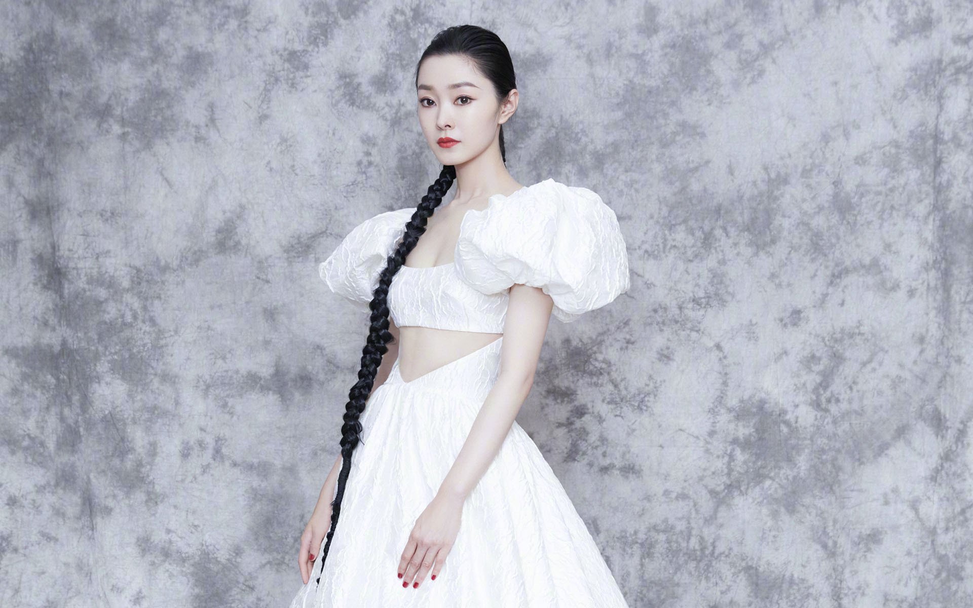 东方铁壁与西方巨兽,广厦压制湖人的战术启示与字母哥抢七封神记