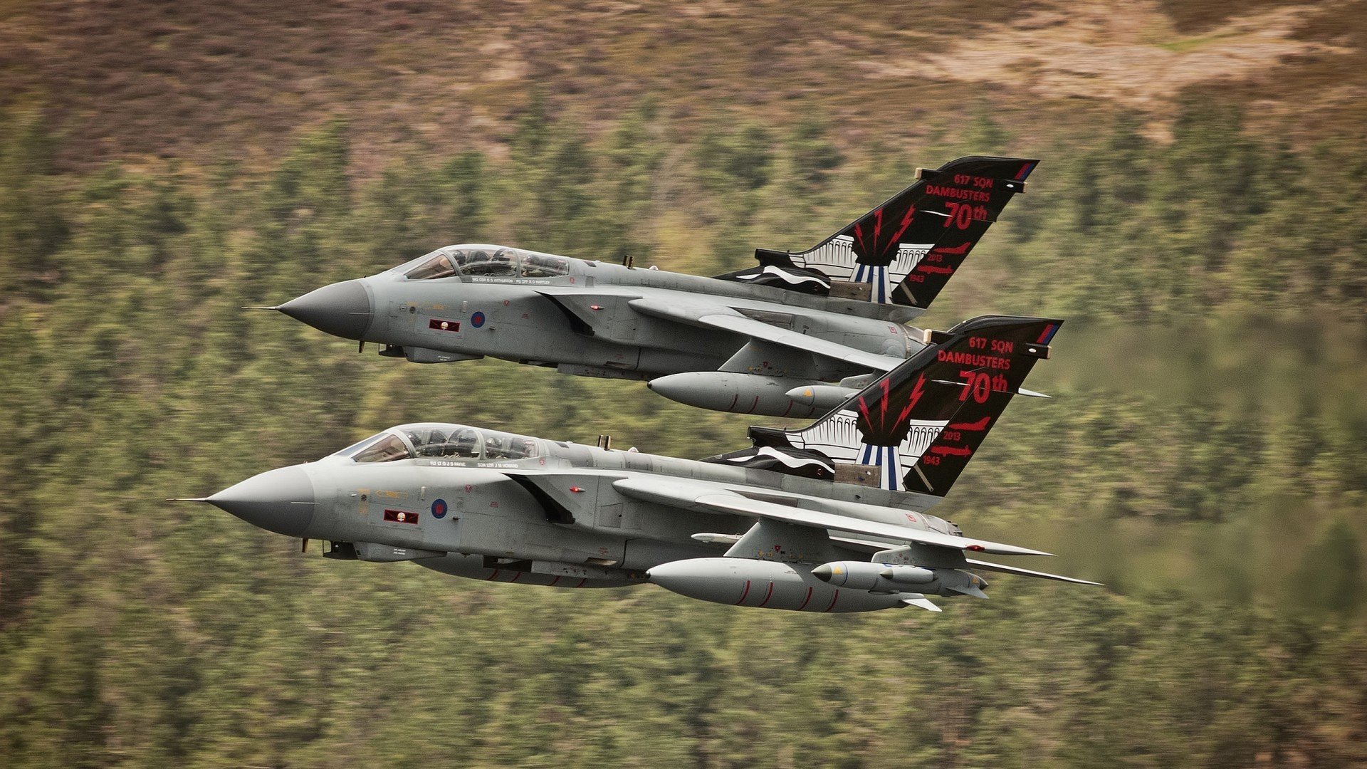 铁壁与心脏，德里赫特如何在欧冠之夜指挥全队交响