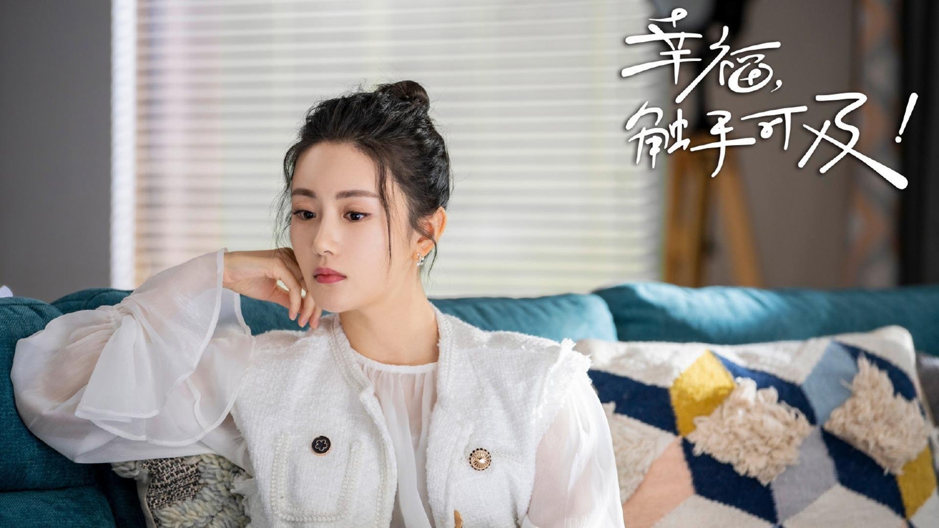 海湾球场奇观，若日尼奥沙尘中起舞，艺术足球征服巴格达之夜