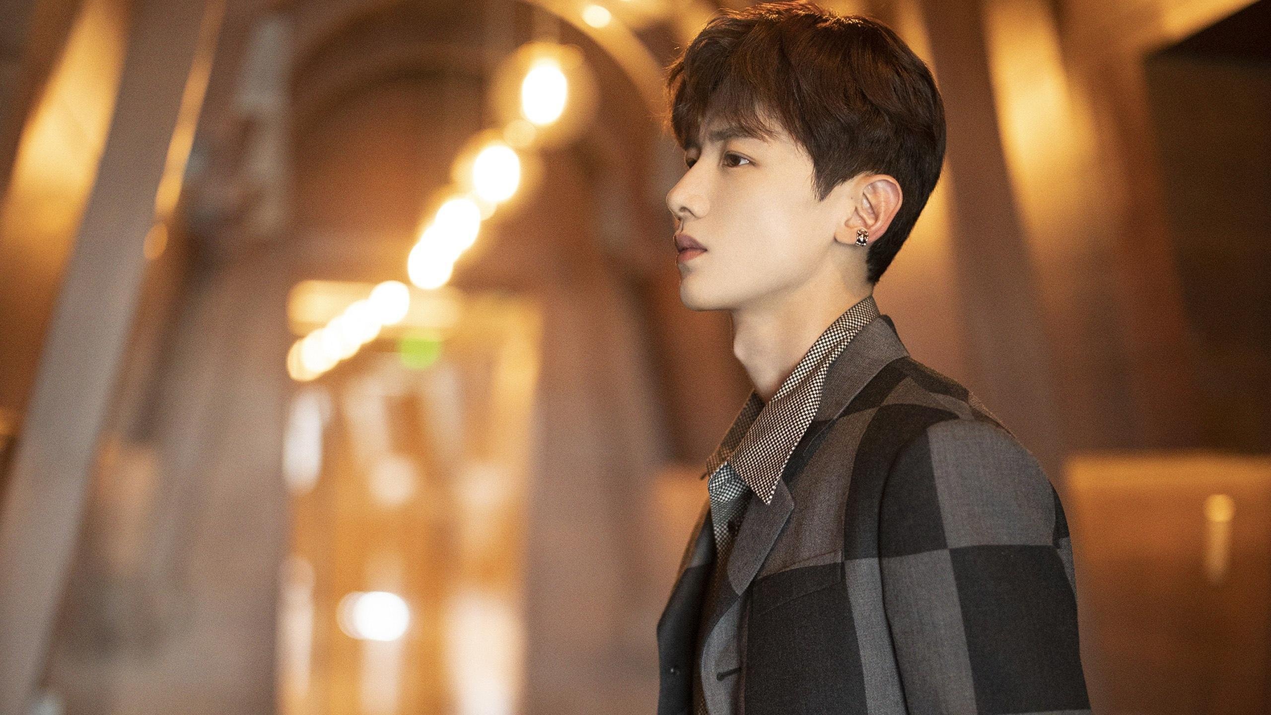 布克闪耀赛场，雷霆轻取辽宁队，关键先生主宰比赛