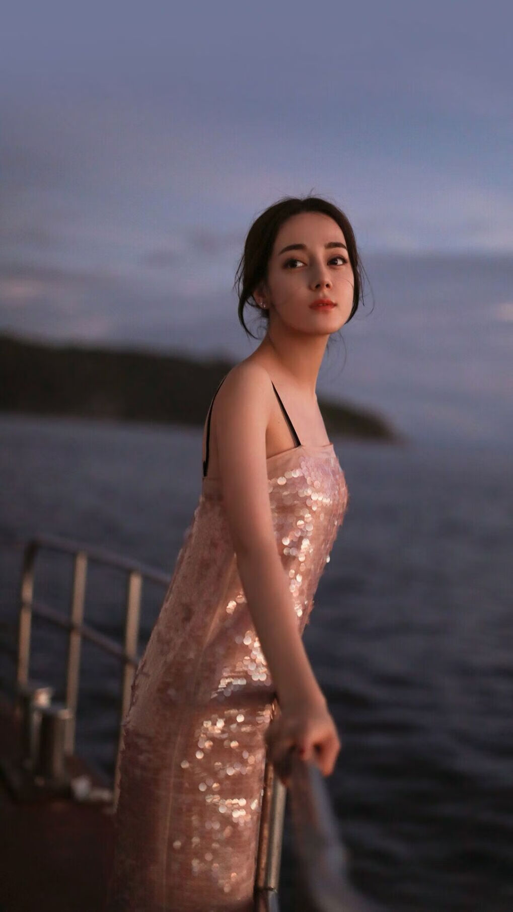 跨越大西洋的焦点战，当NBA季后赛投射巴黎铁塔的光影