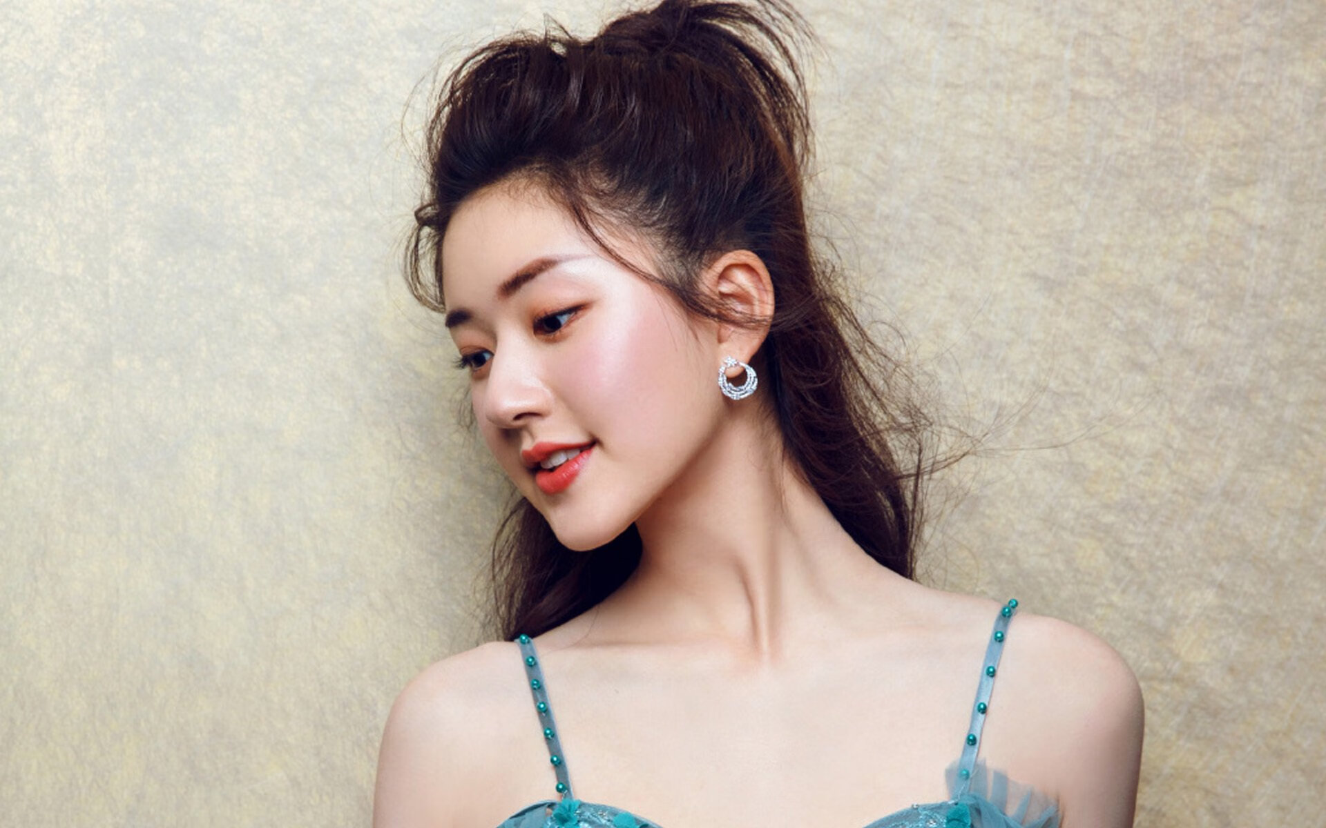 当米切尔的炸裂艺术，撞碎北京队的钢铁防线